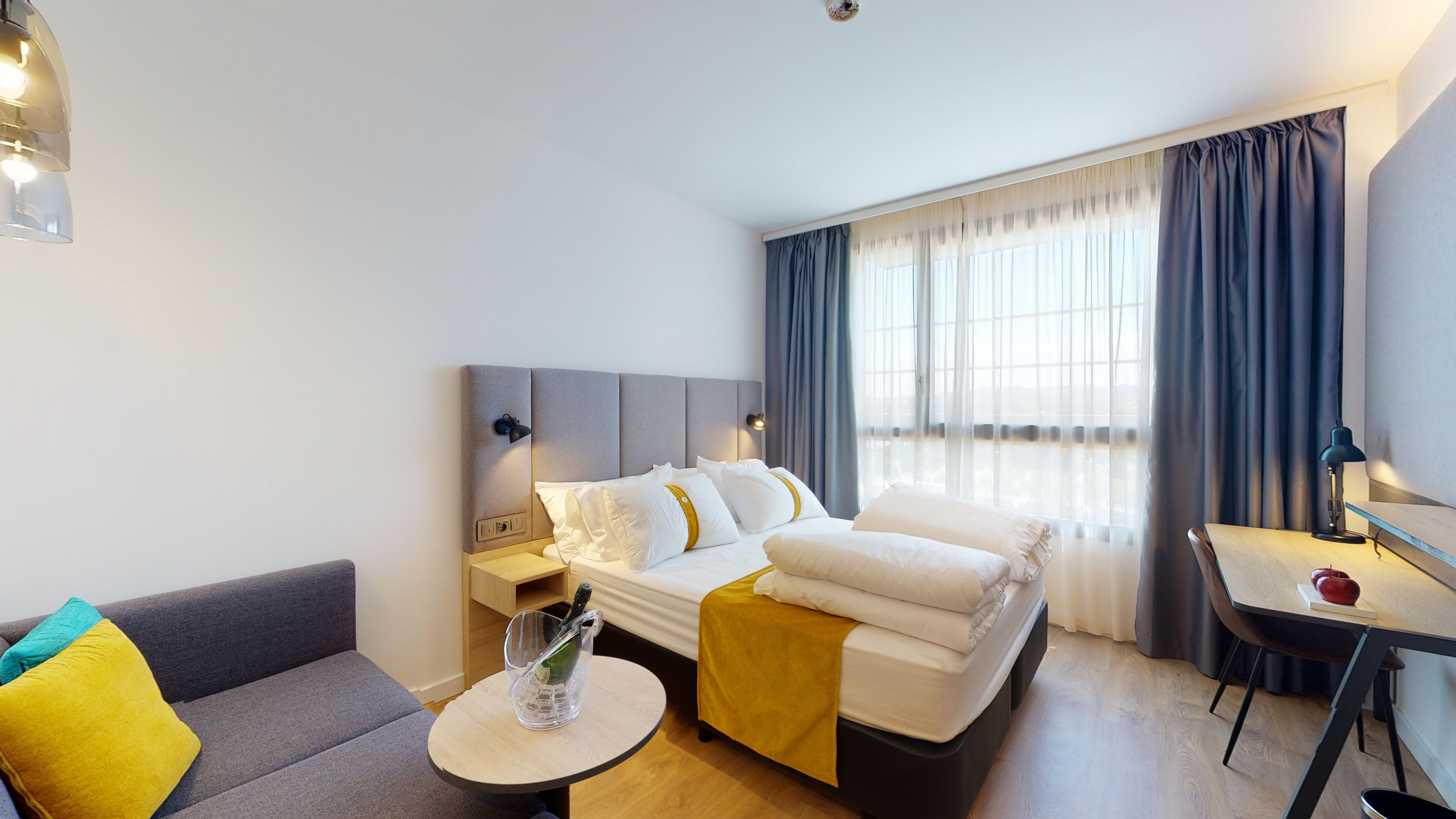Hotel Barcelona - Sant Cugat By Ihg